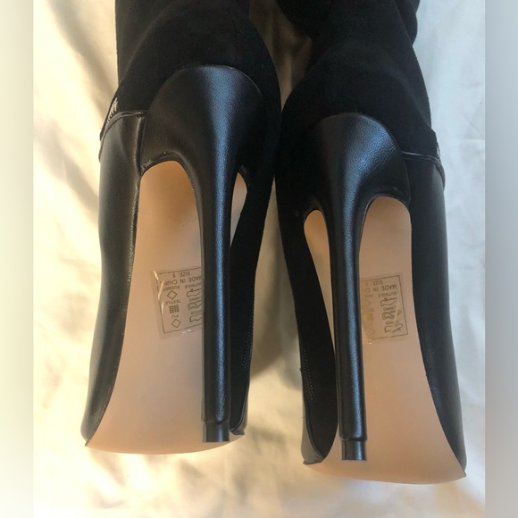 AZALEA WANG DO IT ALL OVER STILETTO BOOTS SIZE: 9 - Picture 5 of 7